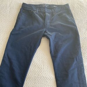 Banana Republic Traveler Jean 30x32